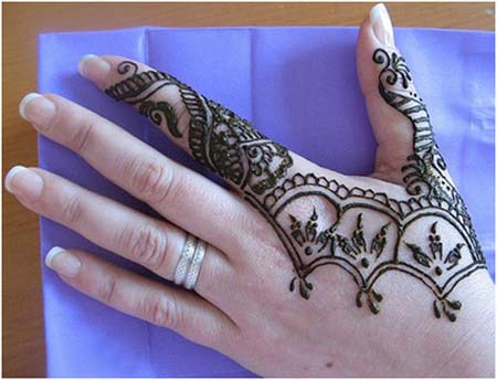 58 Simple Mehndi Designs That Are Awesome Super Easy To Try Now