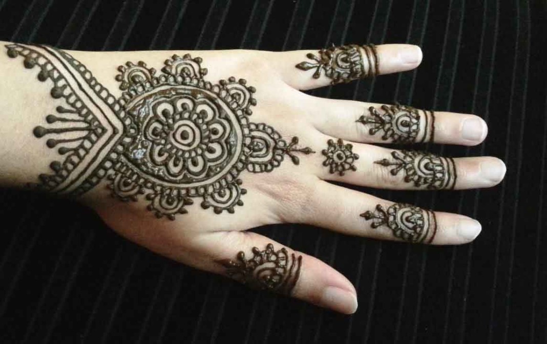 25 Indian Mehndi Designs that are Pure Inspiration | LivingHours