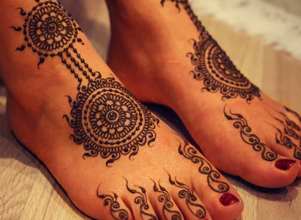 15 Foot Mehndi Designs For Beautiful Feet Livinghours