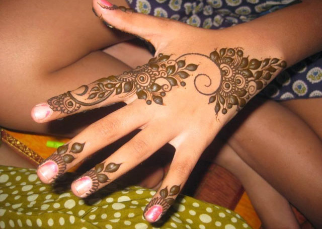 Top 15 Mehndi Designs For Fingers Livinghours