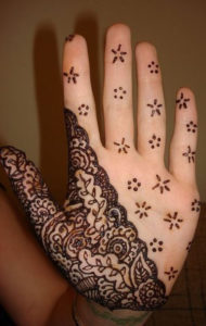 58 Simple Mehndi Designs That Are Awesome Super Easy To Try Now