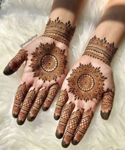 The jewelry Look Mehndi Design