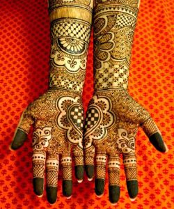Black Henna with Glitter