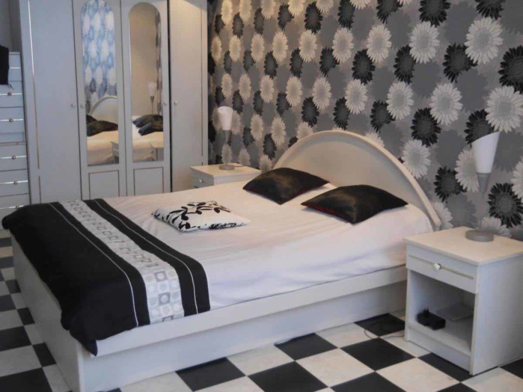 16 Stunning Bedroom Wallpaper Ideas That Will Transform Your Bedroom