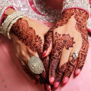 dark-mehndi-design-for-karva-choth