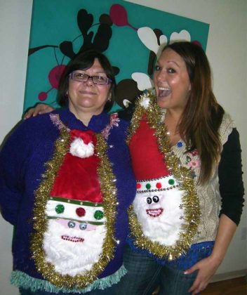 couple-ugly-christmas-sweater13