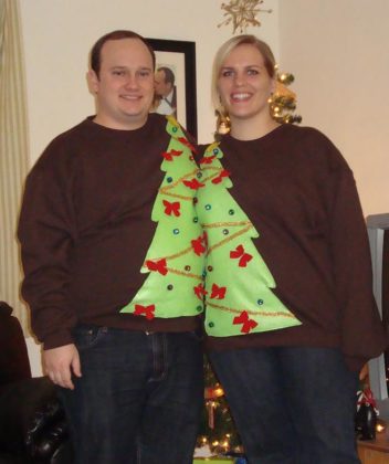 couple-ugly-christmas-sweater14