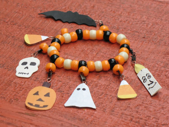 halloween-craft-ideas-for-kids-bracelet_ejfozm