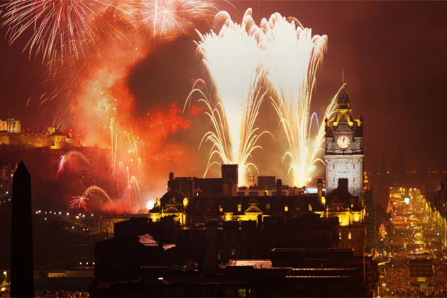 new-year-celebrations-in-scotland-hogmanay-03