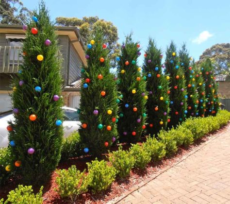 outdoor-christmas-tree-decorations-02