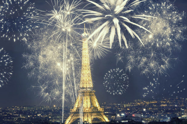 paris-new-year-eve-celebrations-08