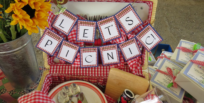 organise-an-indoor-romantic-picnic