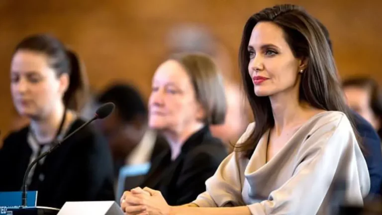 Angelina Jolie Biography