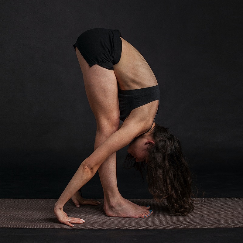 Uttasnasana (forward Bend) Yoga  to Increase Immunity 