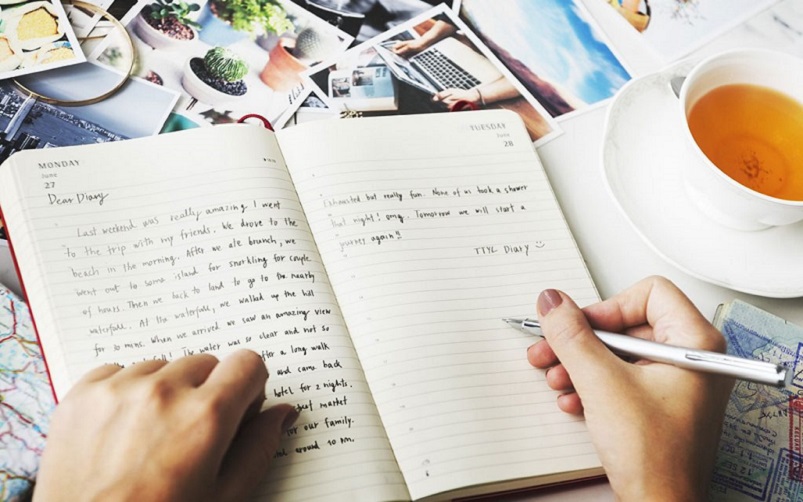 writing journal to relieve stress