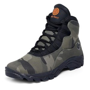 trekking shoes